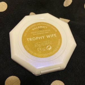 Fenty Trophy Wife Highlighter
